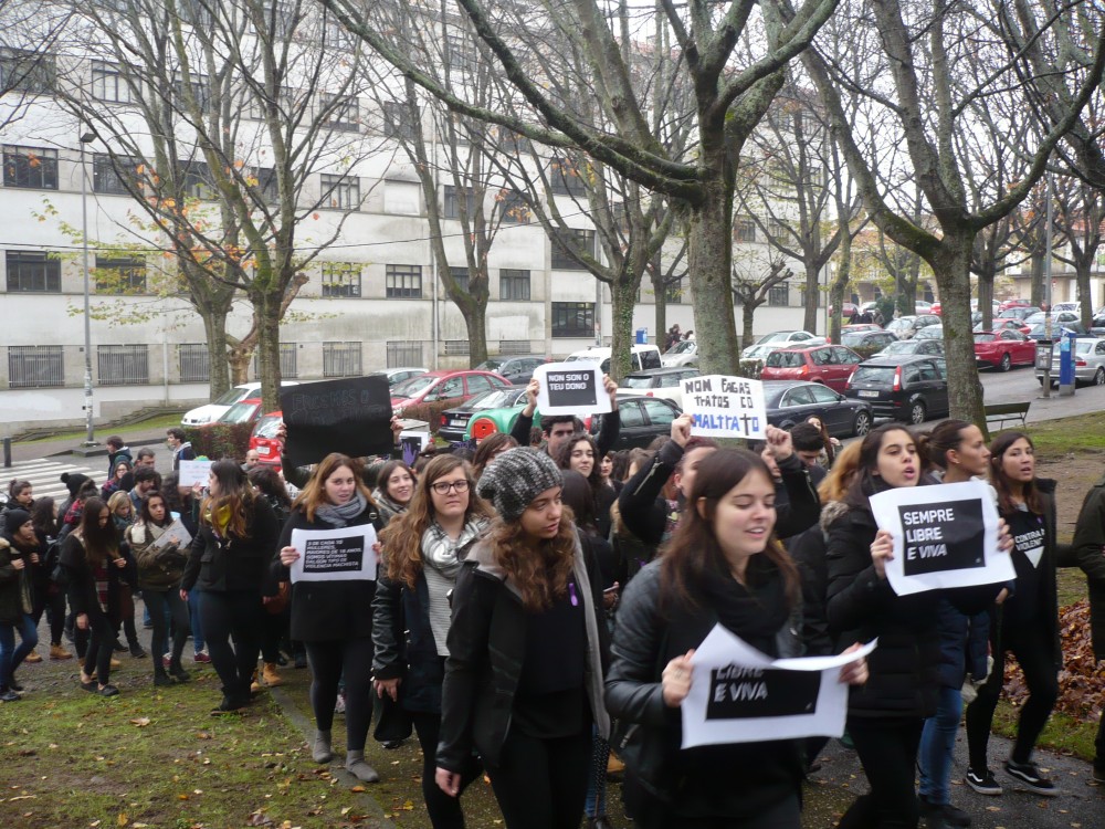 25 de novembro Manifestación Eliminación violencia contra a muller. FOTO. Rúas Magazine (Mariel Norat)